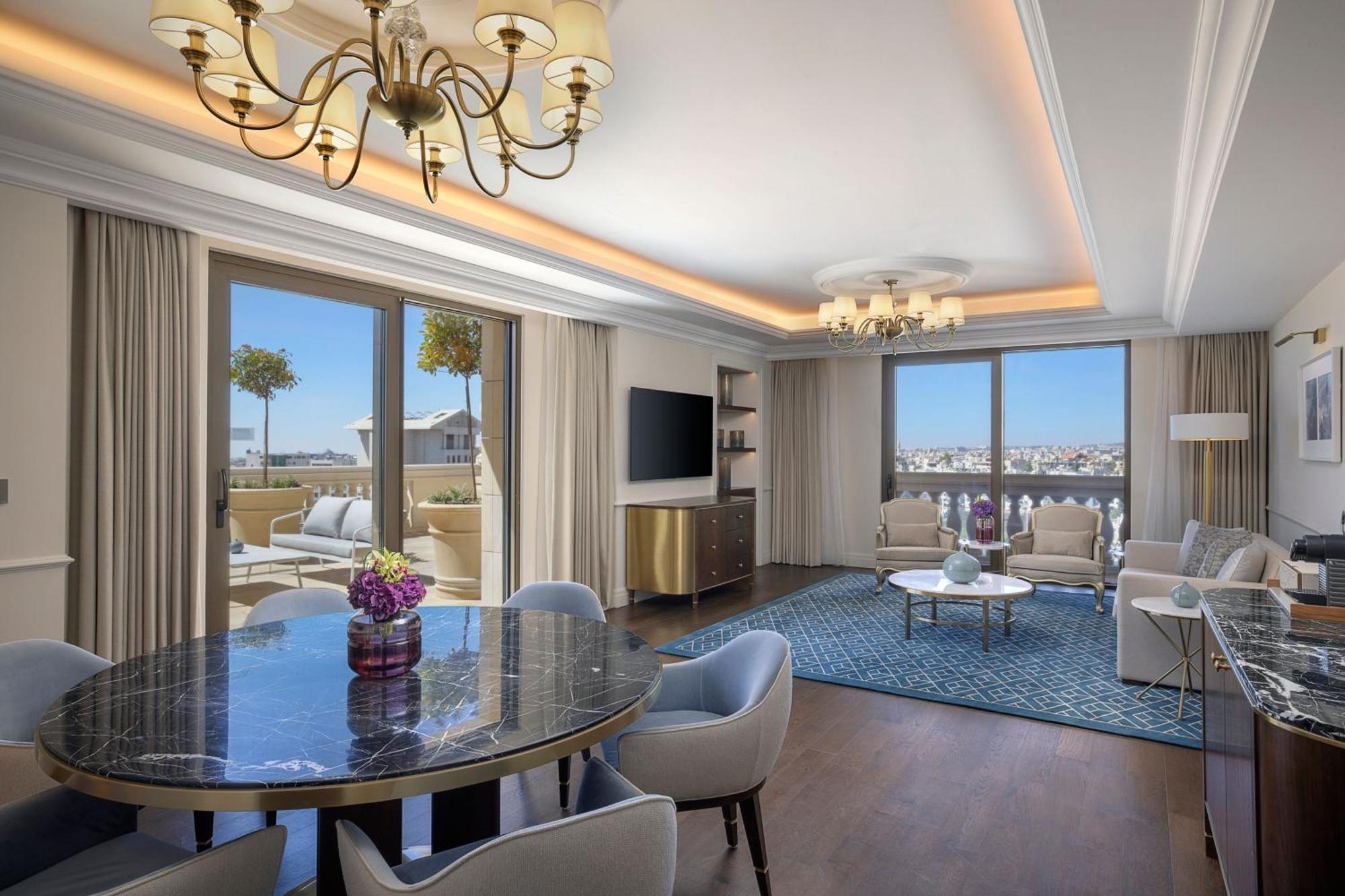 The Ritz-Carlton, Amman Hotel Buitenkant foto Presidential Suite