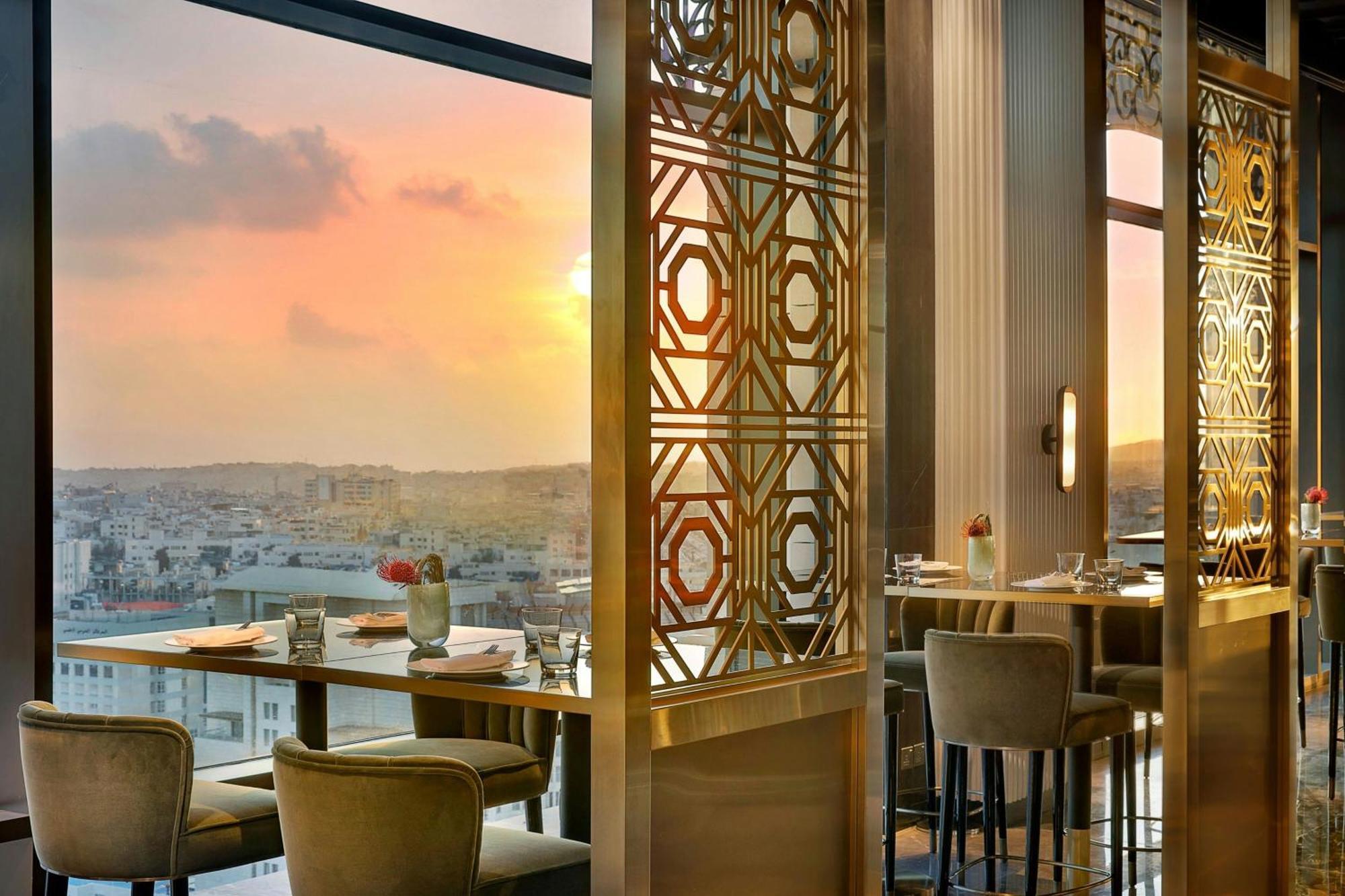 The Ritz-Carlton, Amman Hotel Buitenkant foto The View